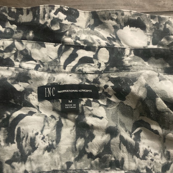 International Concepts Men’s Medium Floral Design Button Up Shirt - Picture 4 of 5